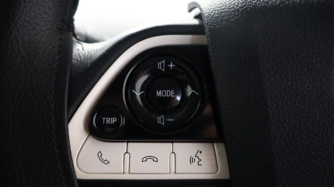 2016 Toyota Prius S Model image 303229