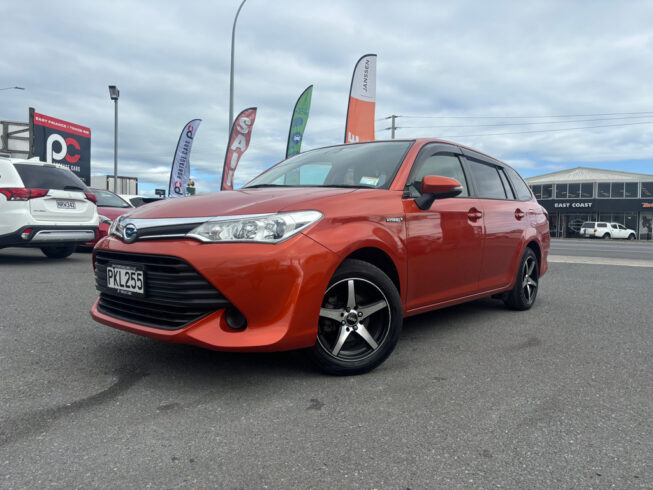 2016 Toyota Corolla Fielder Hybrid image 207253