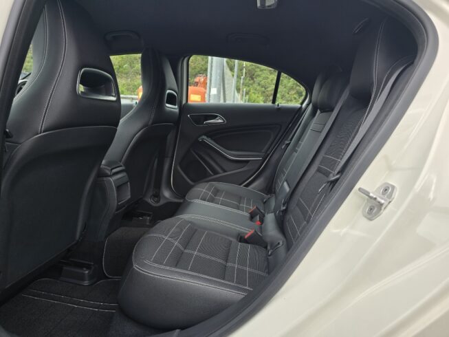 2015 Mercedes-benz A 180 image 218912