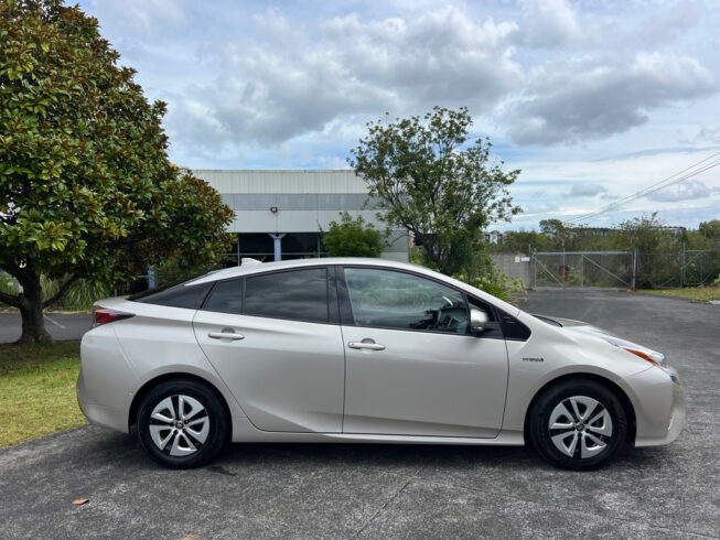 2016 Toyota Prius image 218750