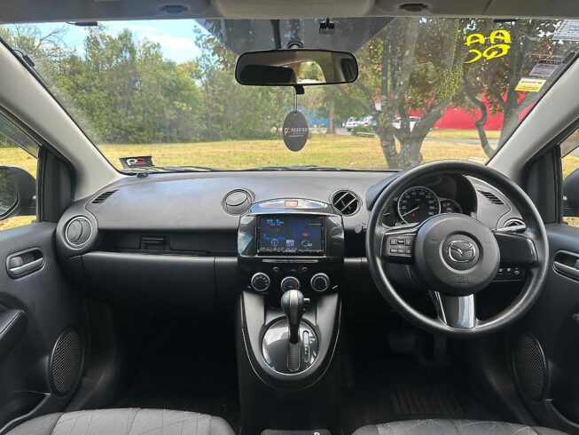 2013 Mazda Demio image 208881