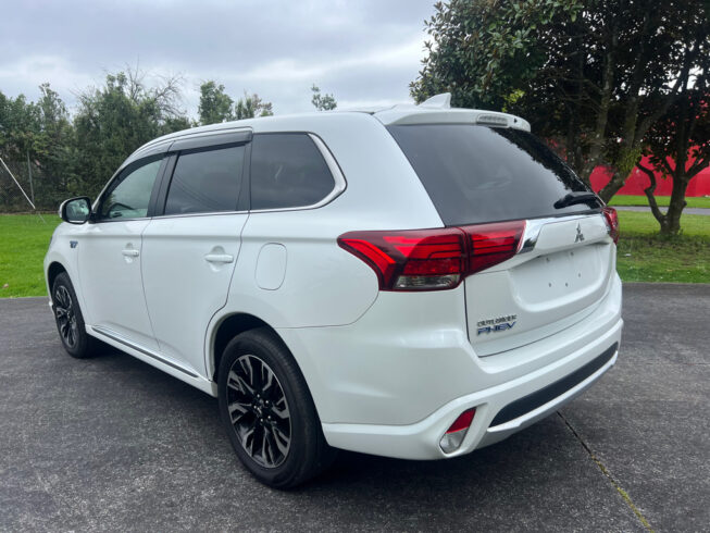 2017 Mitsubishi Outlander image 223924