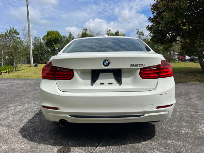 2012 Bmw 320i image 219488