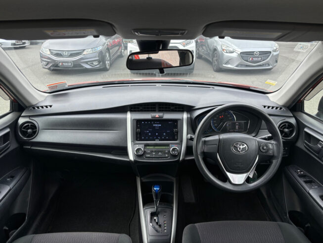 2016 Toyota Corolla Fielder Hybrid image 207265