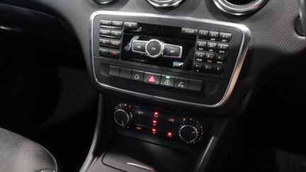 2015 Mercedes-benz A 180 Cruise Control Reversing Camera image 314777