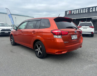 2016 Toyota Corolla Fielder Hybrid image 207256