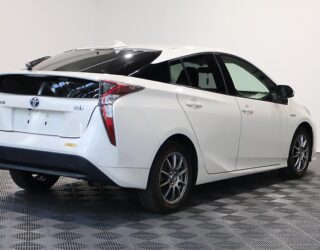 2016 Toyota Prius S Model image 303218