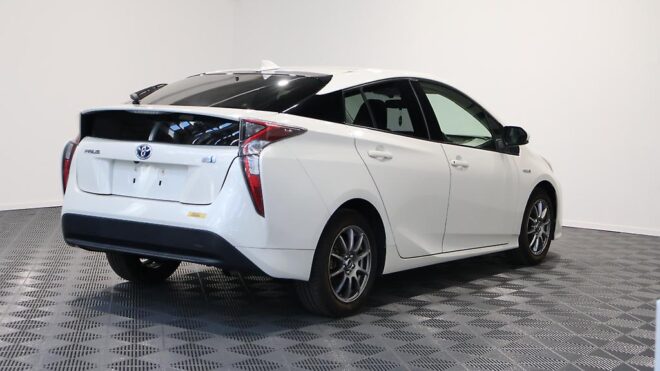 2016 Toyota Prius S Model image 303218