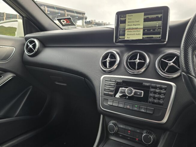 2013 Mercedes-benz A 180 image 210627