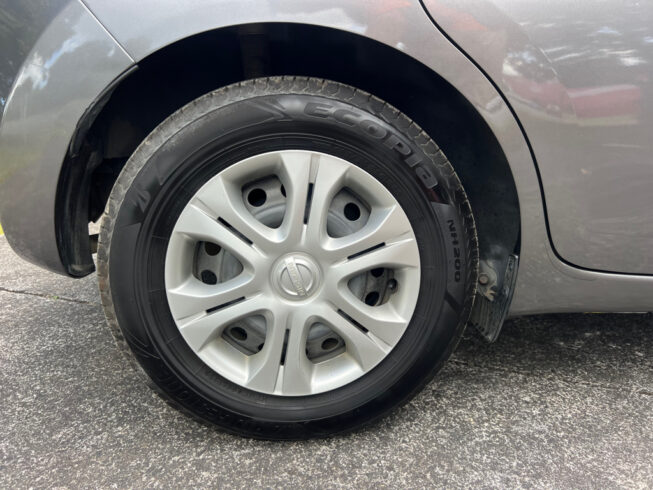 2014 Nissan Note X Emergency Brake Package image 220006