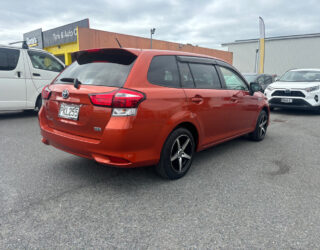 2016 Toyota Corolla Fielder Hybrid image 207257