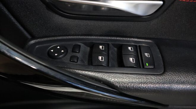 2012 Bmw 320i Sport image 306818