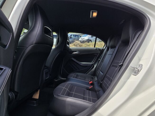 2015 Mercedes-benz A 180 image 218979