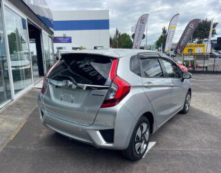 2015 Honda Fit Hybrid image 213280