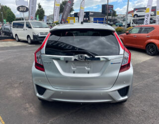 2015 Honda Fit Hybrid image 213281