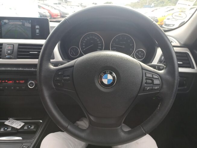 2014 Bmw 320i image 225576