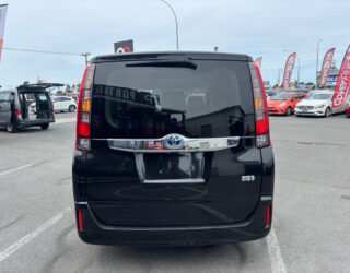 2014 Toyota Noah image 225389