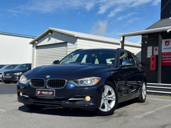 2013 Bmw 320i Touring Sport Line Wagon image 299105