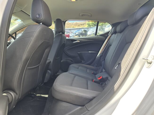 2020 Holden Astra image 225327