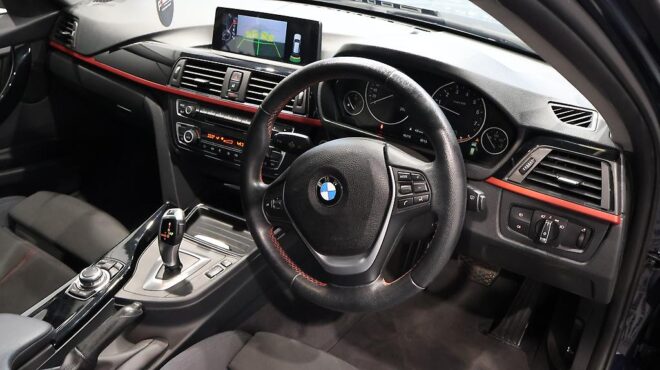 2013 Bmw 320i Touring Sport Line Wagon image 315698