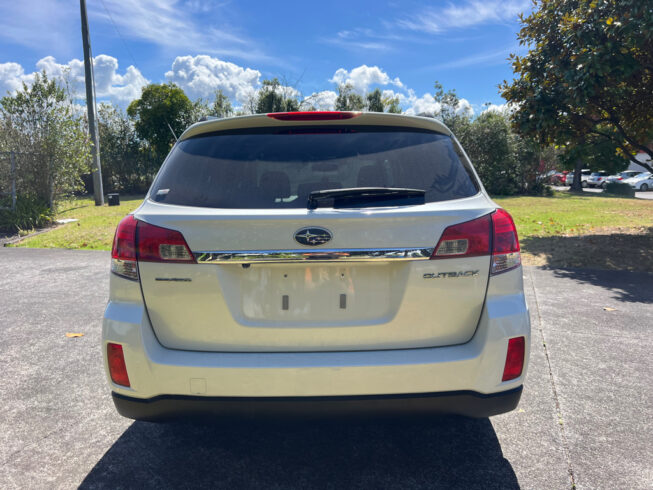 2012 Subaru Outback image 225474