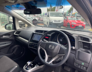 2015 Honda Fit Hybrid image 213285