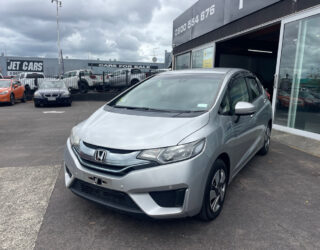 2015 Honda Fit Hybrid image 213283