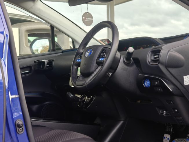 2016 Toyota Prius S Safety Plus, TSS, Top Spec image 251315