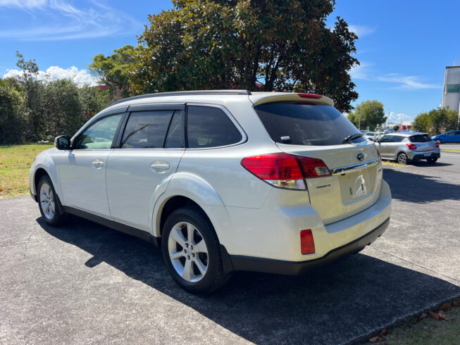 2012 Subaru Outback image 225475