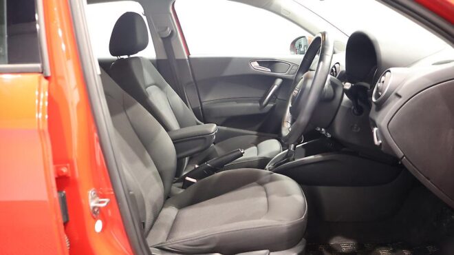 2012 Audi A1 1.4TFSI image 305500
