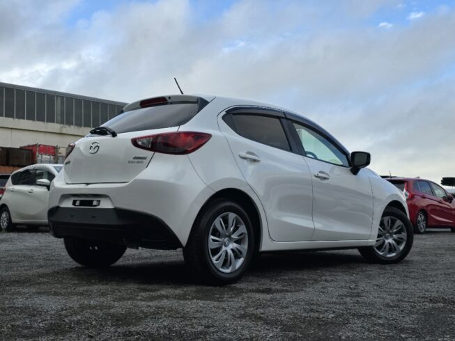 2015 Mazda Demio image 213541