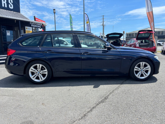 2013 Bmw 320i image 219179