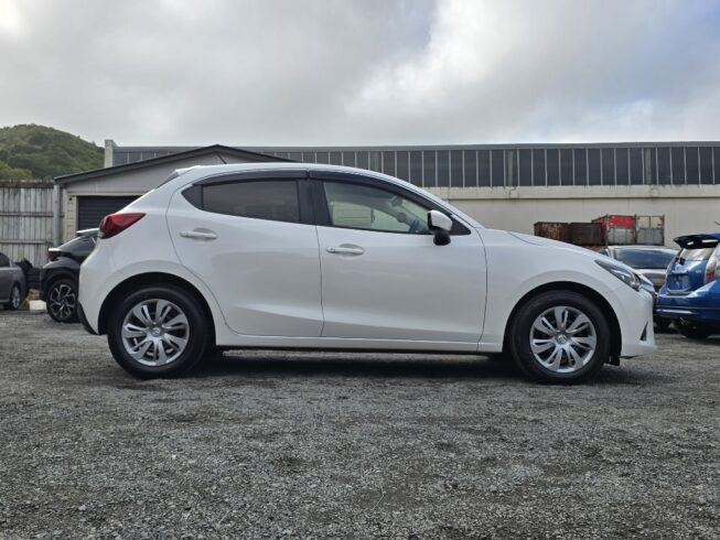 2015 Mazda Demio image 213527