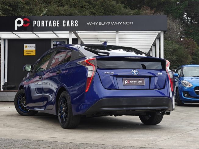 2016 Toyota Prius S Safety Plus, TSS, Top Spec image 251304