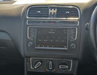 2015 Volkswagen Polo image 221204