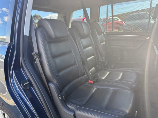 2013 Volkswagen Touran 7 Seater – Leather – TSI image 296430