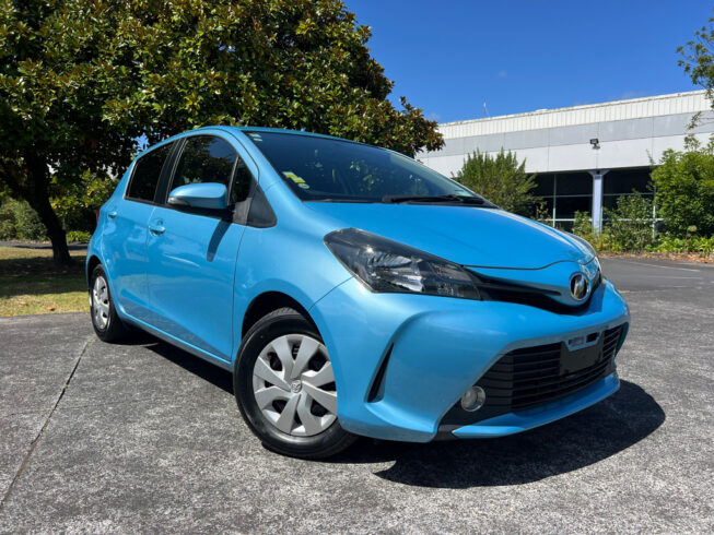 2015 Toyota Vitz image 226475