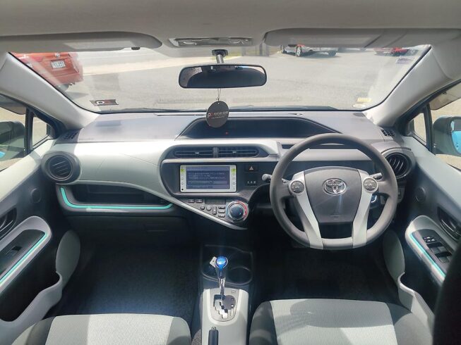 2012 Toyota Aqua image 228573