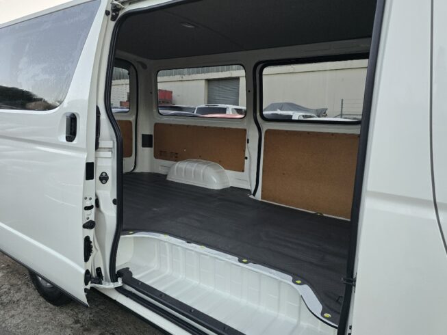 2018 Toyota Hiace image 227993