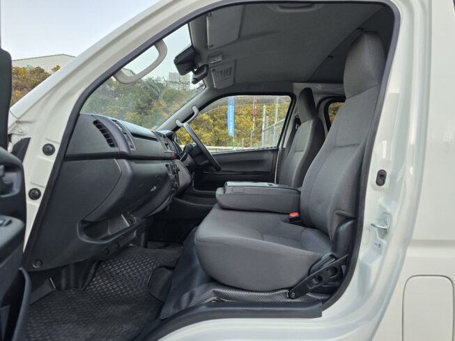 2018 Toyota Hiace image 227985