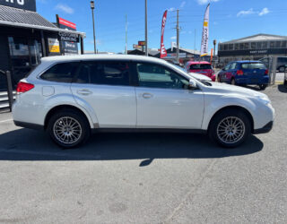 2012 Subaru Outback image 229105