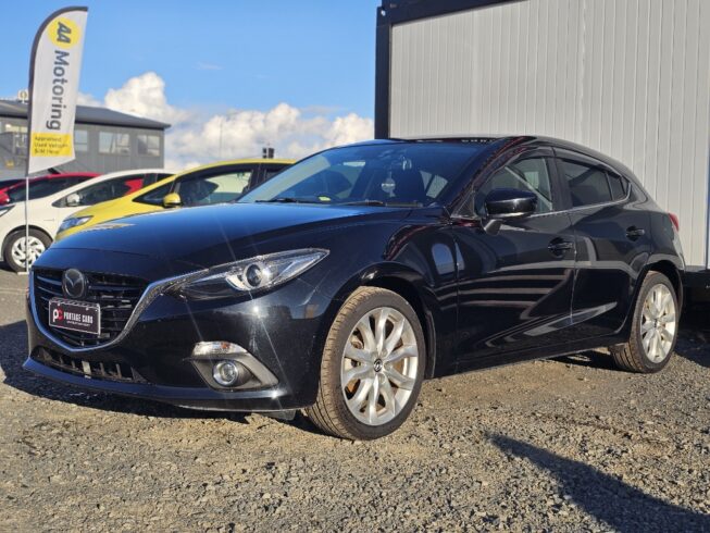 2013 Mazda Axela Sports 20S Touring image 300715