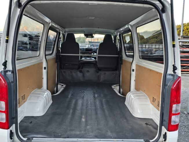 2018 Toyota Hiace image 227995