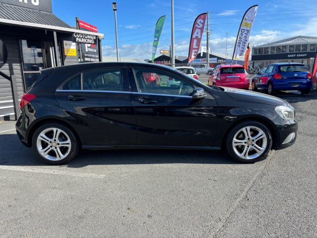 2014 Mercedes-benz A 180 image 230257