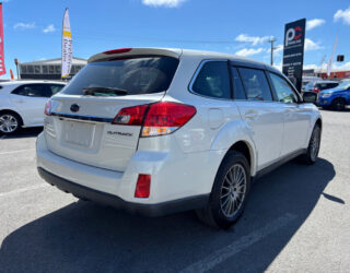 2012 Subaru Outback image 229103