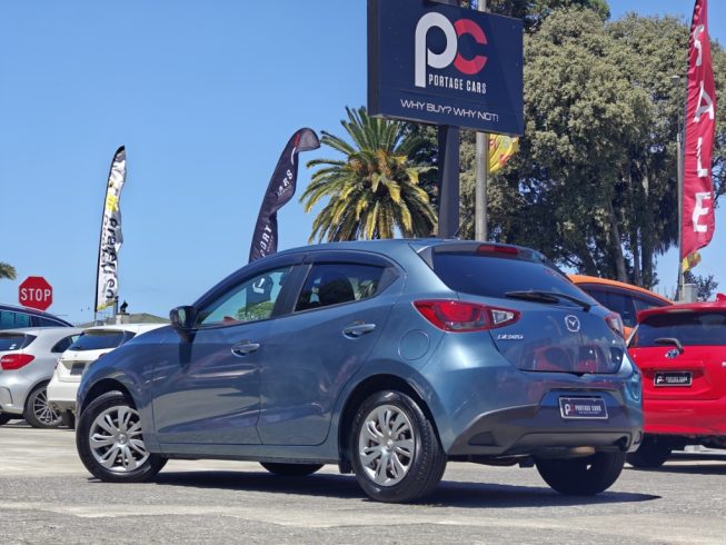 2015 Mazda Demio image 233676