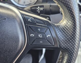 2013 Mercedes-benz A 180 Low KMS, Black Mags image 301919