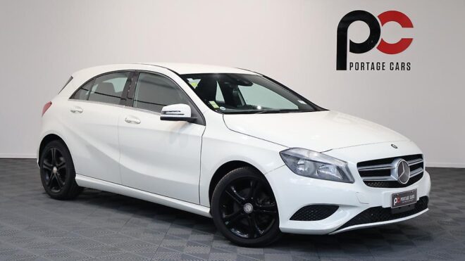 2013 Mercedes-benz A 180 Low KMS, Black Mags image 307264