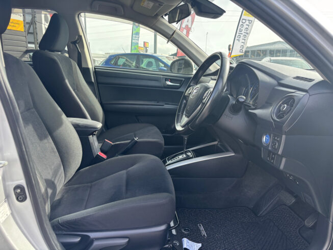 2017 Toyota Corolla Fielder Hybrid G/ Push Start/ Hybrid image 299372