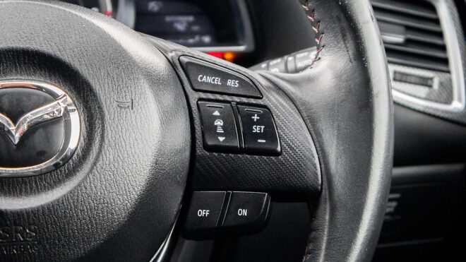 2013 Mazda Axela Sports 20S Touring adaptive cruise image 312757